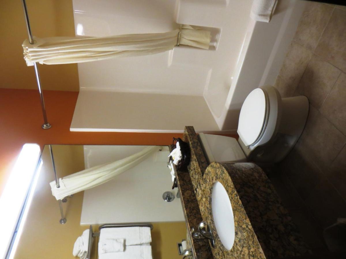 Microtel By Wyndham South Bend Notre Dame University Екстериор снимка