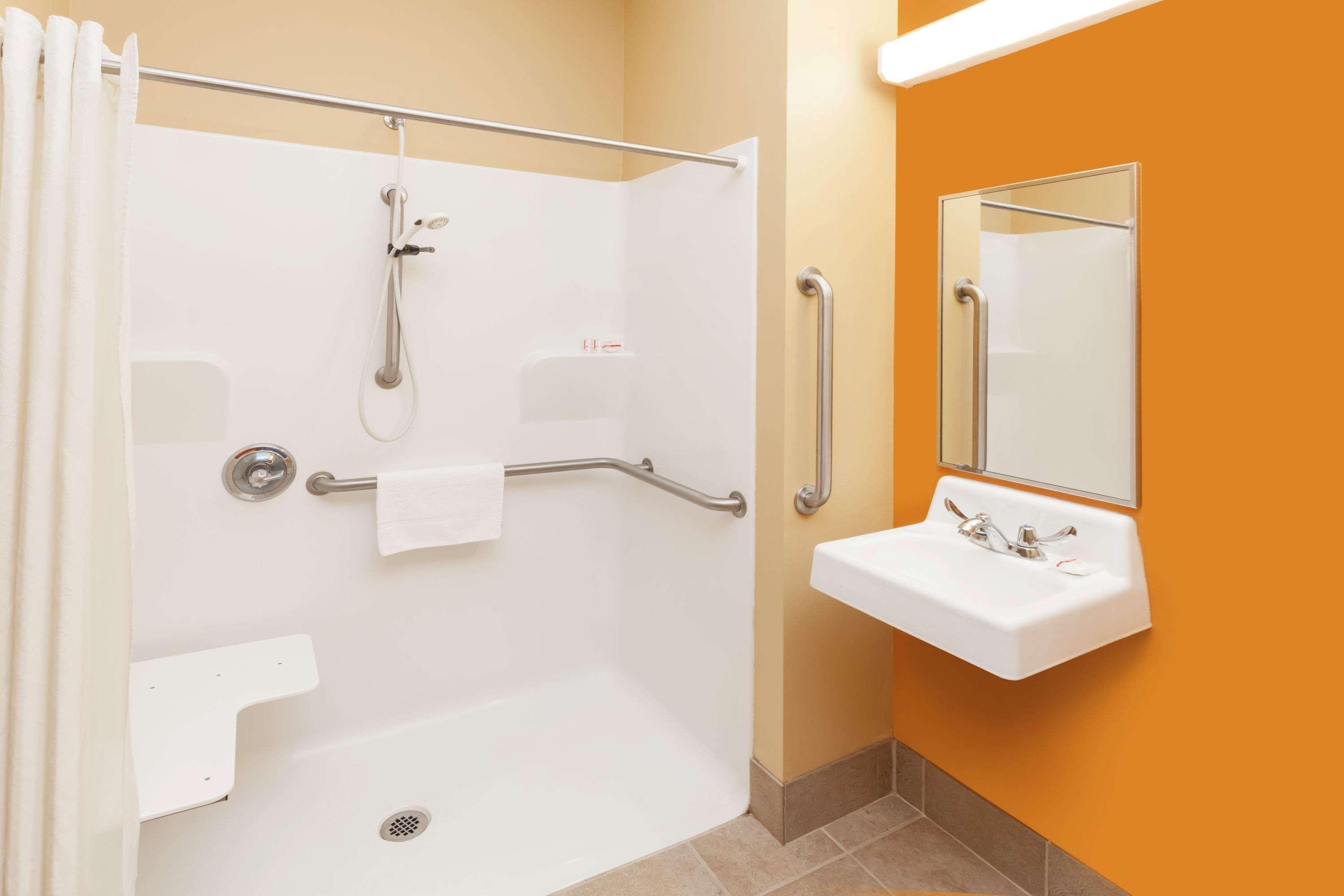 Microtel By Wyndham South Bend Notre Dame University Екстериор снимка