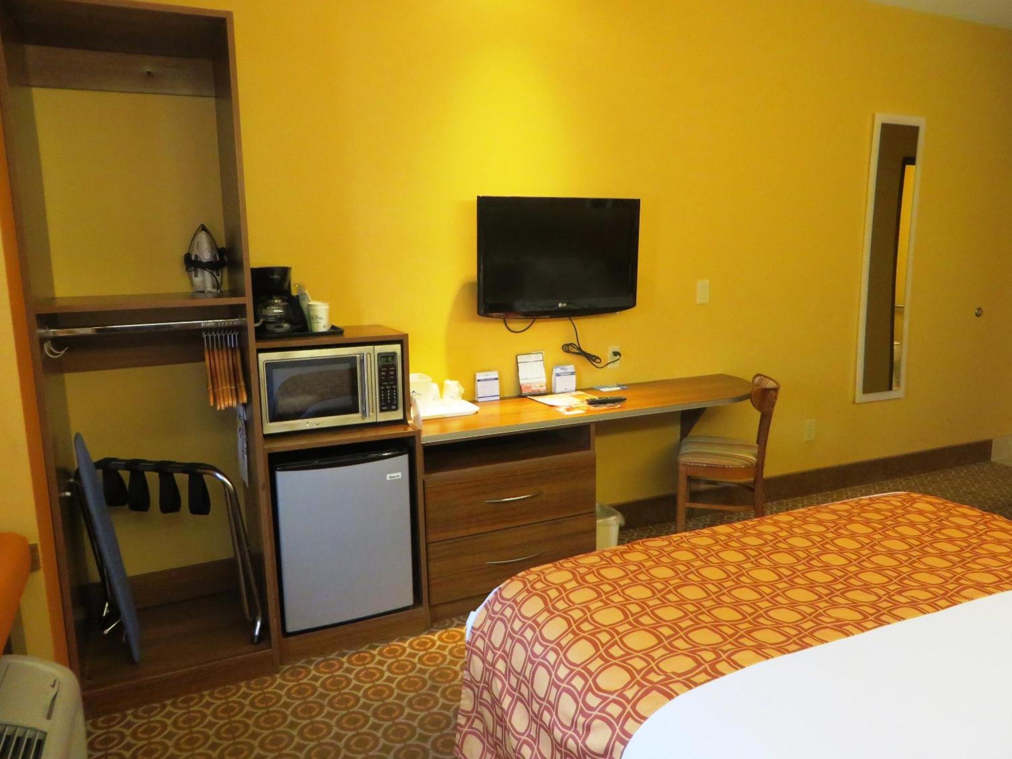 Microtel By Wyndham South Bend Notre Dame University Стая снимка